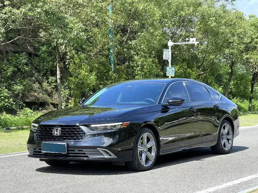 2023 Honda Accord 1.5T 192HP L4 CVT