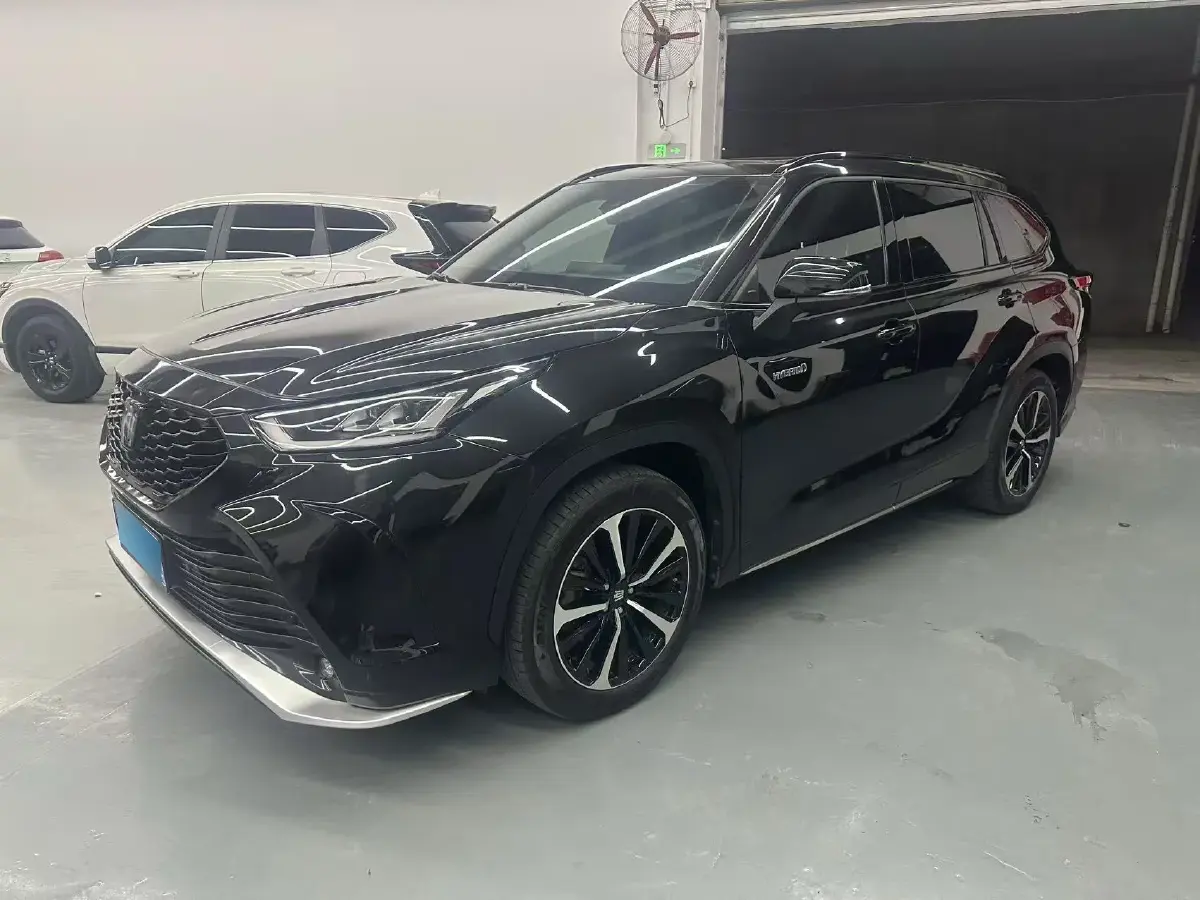 2022 Toyota Crown Kluger 2.5L 192HP L4 E-CVT Hybrid