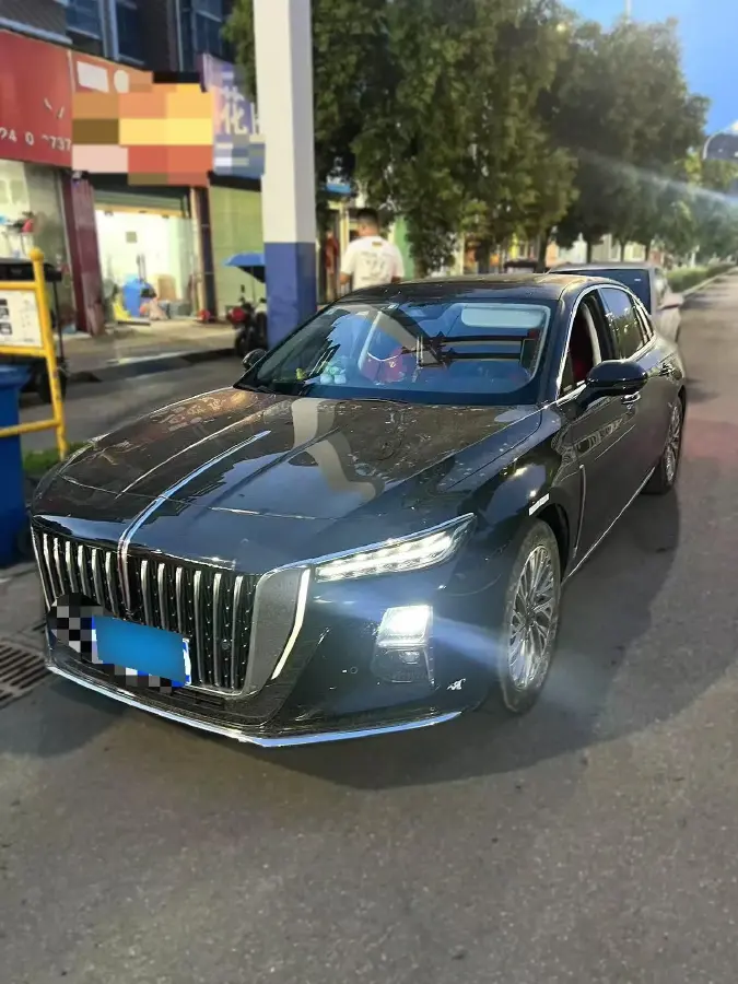 2023 HongQi H5 2.0T 224HP L4 8AT