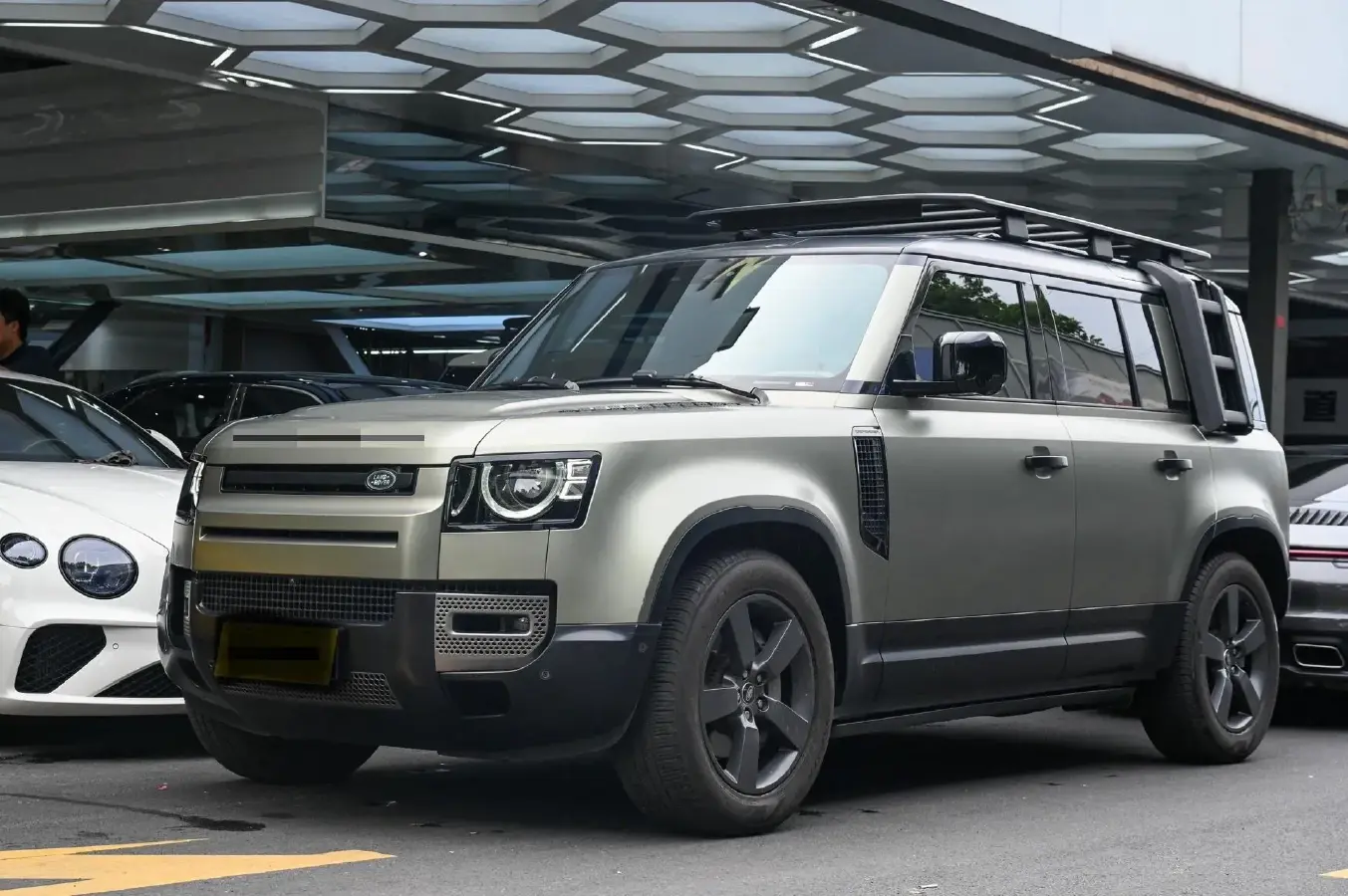 2024 Land Rover Defender 3.0T 400HP L6 8AT