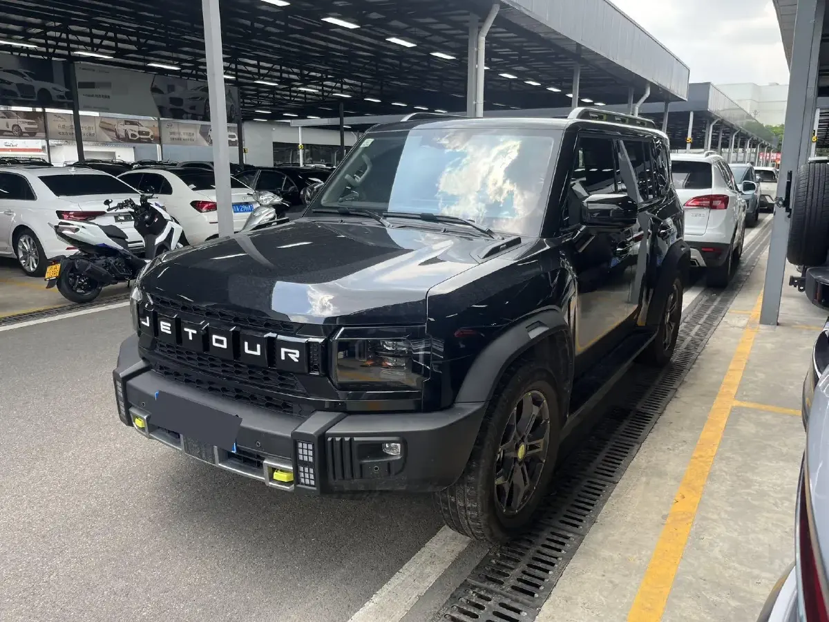 2023 Jetour Traveller 2.0T 254HP L4 7DCT