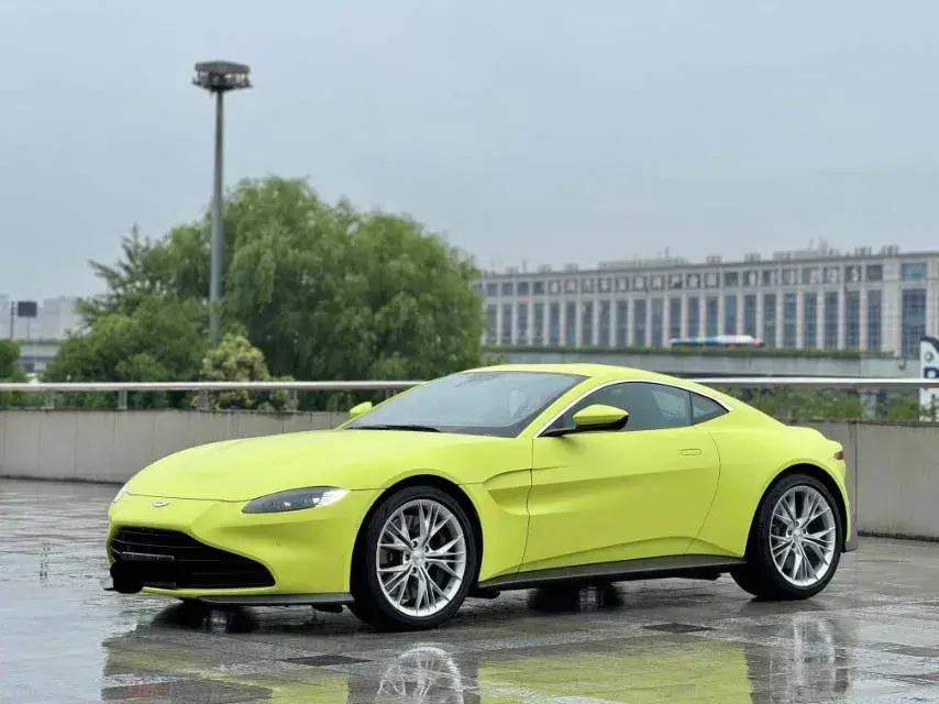 2023 Aston Martin V8 Vantage 4.0T 510HP V8 8AT