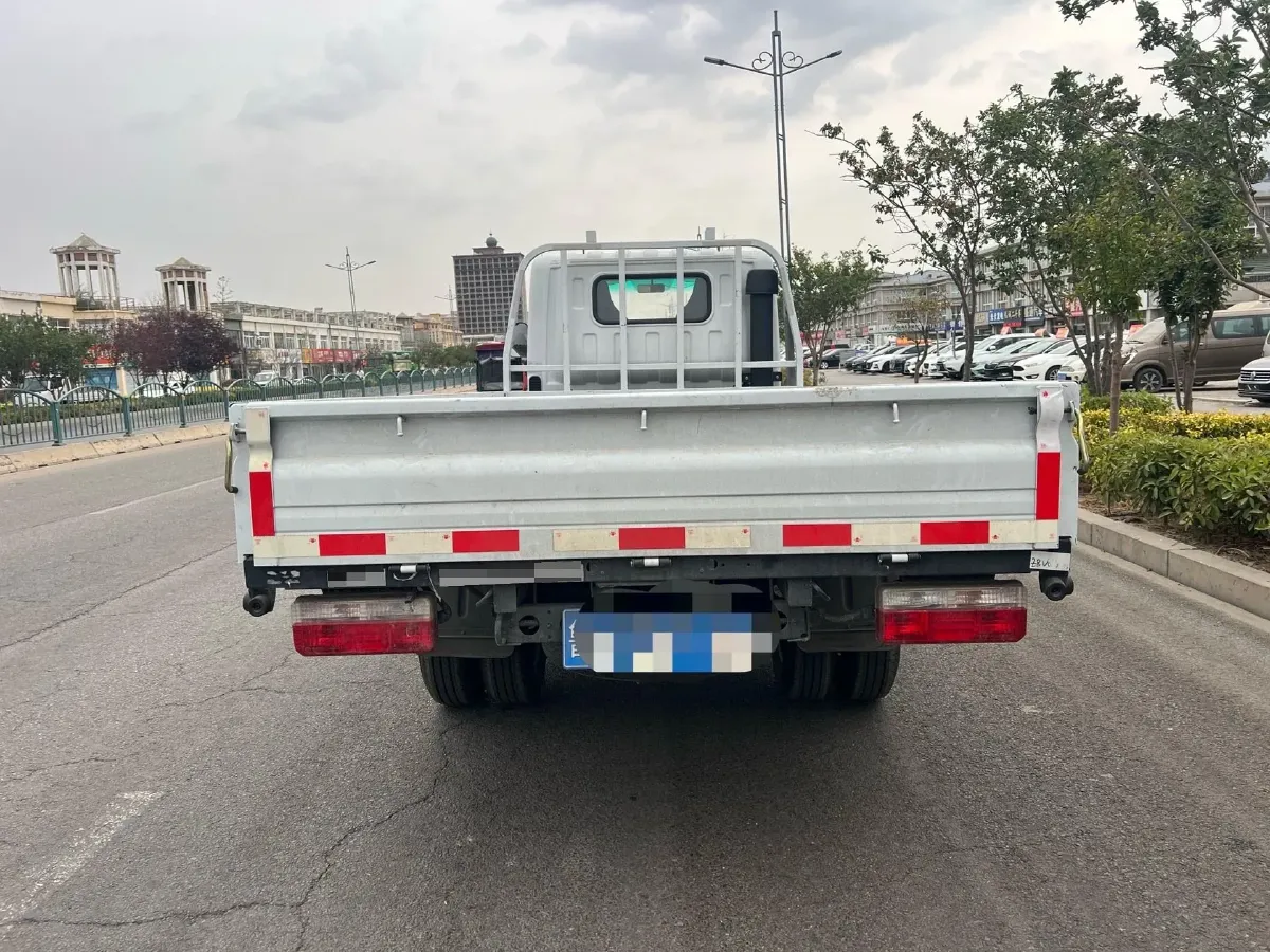 2022 DongFeng DFSK D71 Plus 1.6L 122HP L4 5MT,autocango,china used car exporter,china ev exporter,chinese used car exporter,chinese used ev exporter