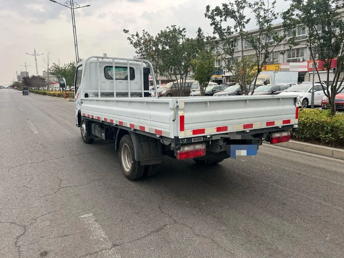 2022 DongFeng DFSK D71 Plus 1.6L 122HP L4 5MT,autocango,china used car exporter,china ev exporter,chinese used car exporter,chinese used ev exporter