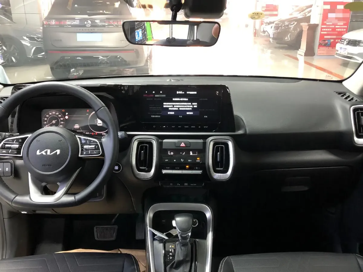 2024 Kia Sonet 1.5L 115HP L4 CVT,autocango,china used car exporter,china ev exporter,chinese used car exporter,chinese used ev exporter