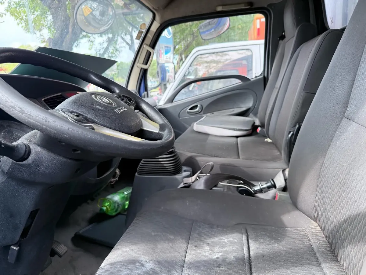 2014 KingLong KaiGe 2.8T 143HP L4 5MT,autocango,china used car exporter,china ev exporter,chinese used car exporter,chinese used ev exporter