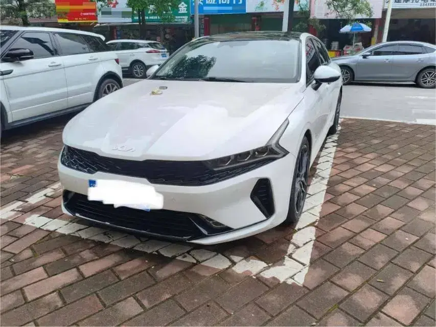 2021 Kia K5 2.0T 240HP L4 8AT