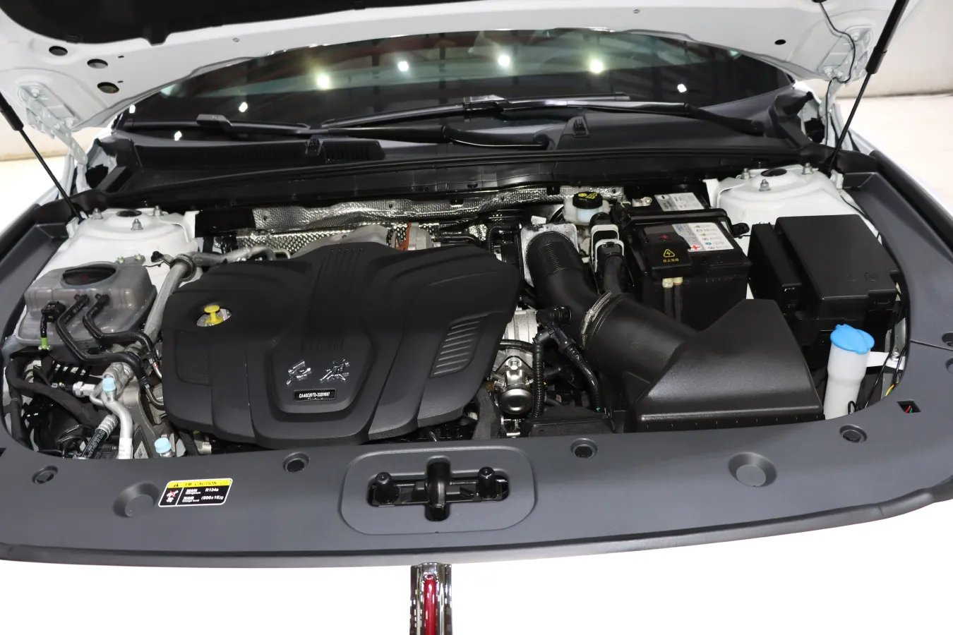 2024 HongQi H6 2.0T 224HP L4 8AT,autocango,china used car exporter,china ev exporter,chinese used car exporter,chinese used ev exporter