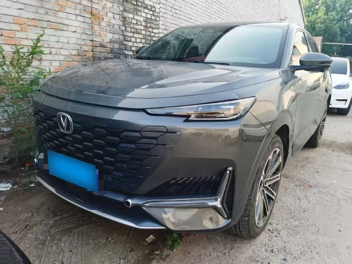2021 ChangAn UNI-K 2.0T 233HP L4 8AT