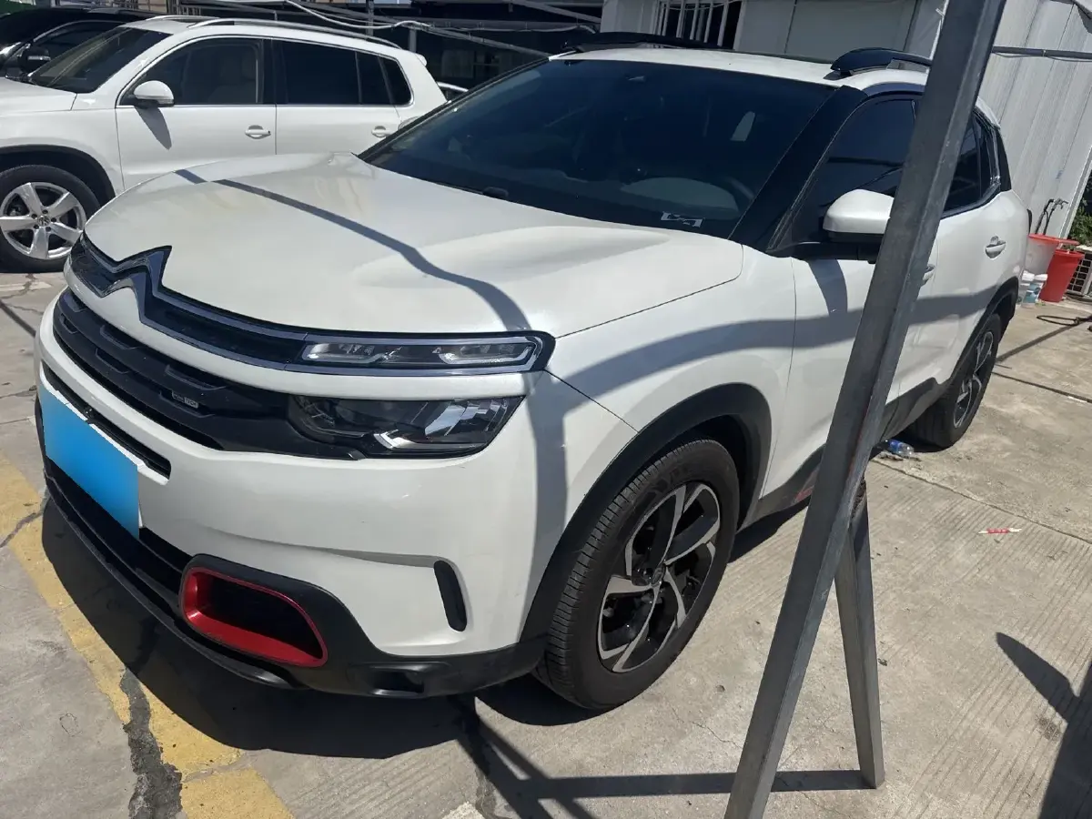 2017 Citroen C5 Aircross 1.6T 167HP L4 6AT