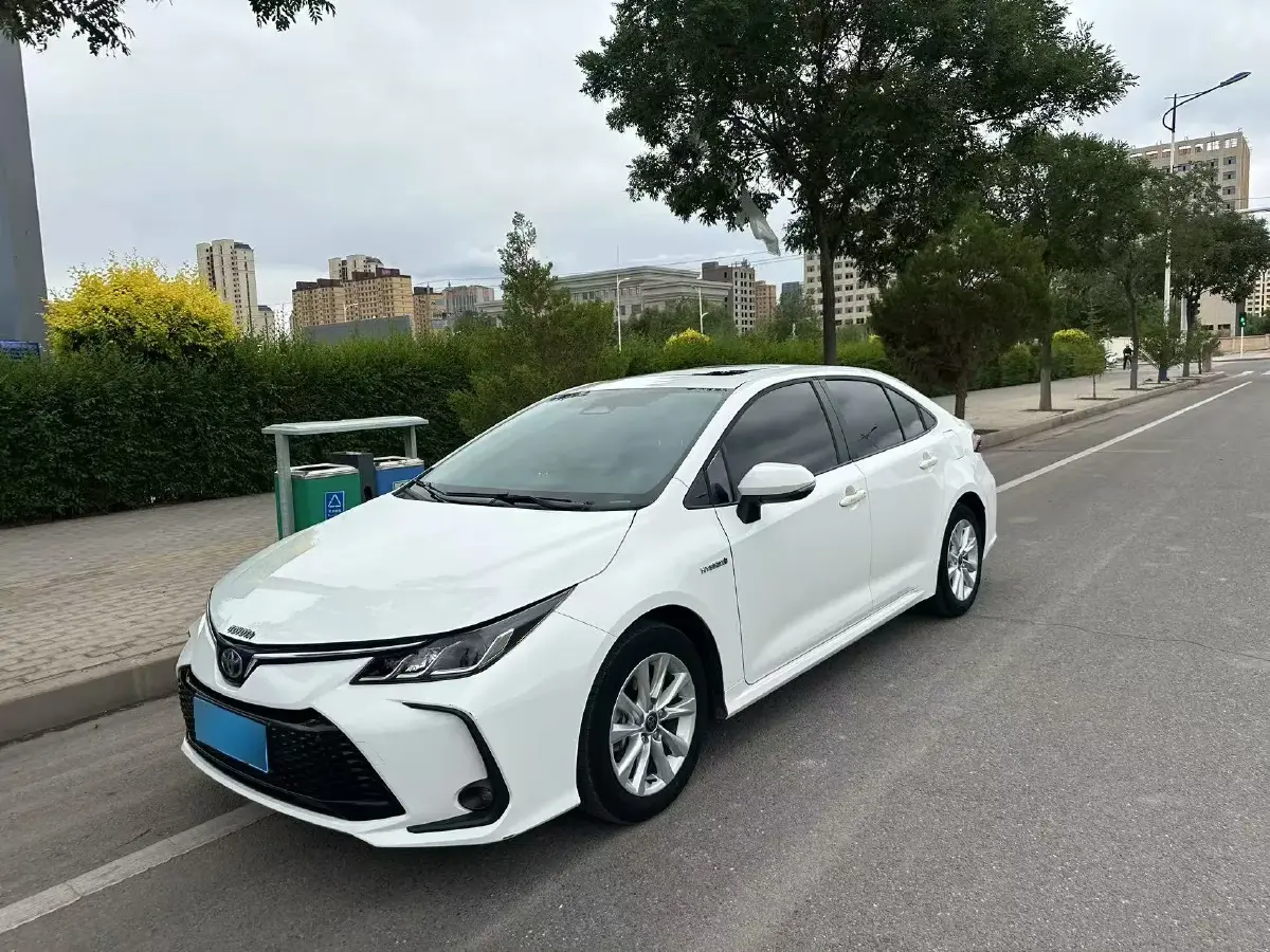 2023 Toyota Corolla 1.8L 98HP L4 E-CVT Hybrid