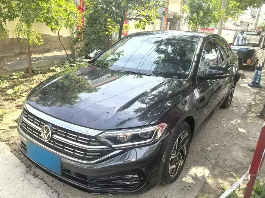 2024 Volkswagen Sagitar 1.5T 160HP L4 7DCT