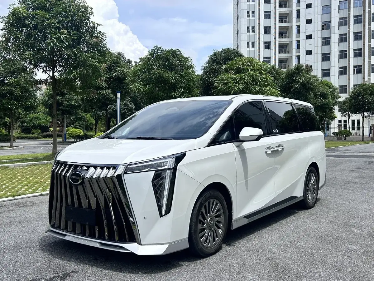 2023 GAC Trumpchi M8 2.0T 252HP L4 8AT