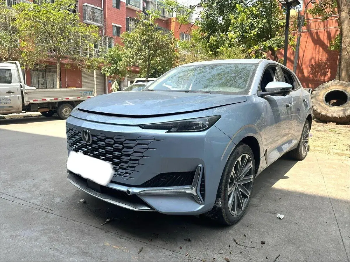 2021 ChangAn UNI-K 2.0T 233HP L4 8AT