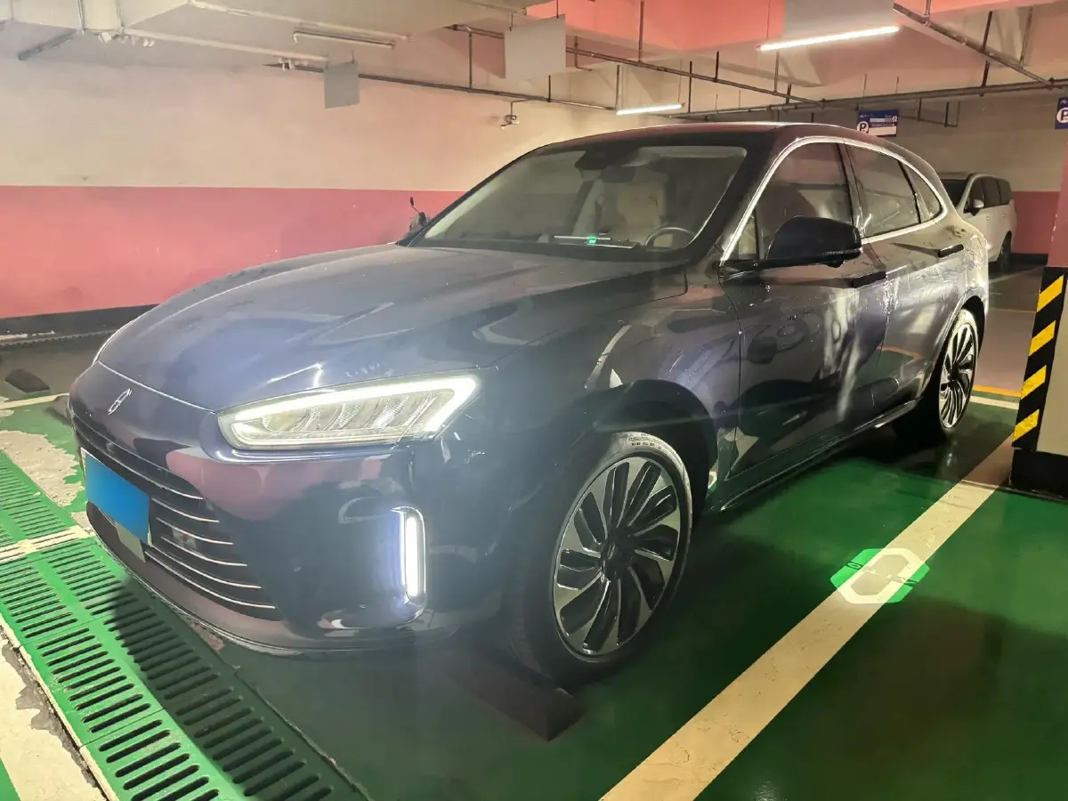 2022 HIMA AITO M5 Range Extended 125HP REEV 40KWH