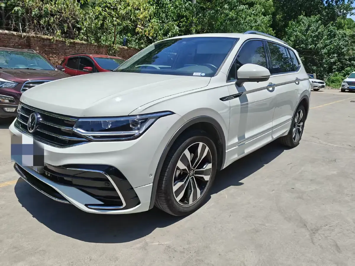 2024 Volkswagen Tiguan L 2.0T 186HP L4 7DCT