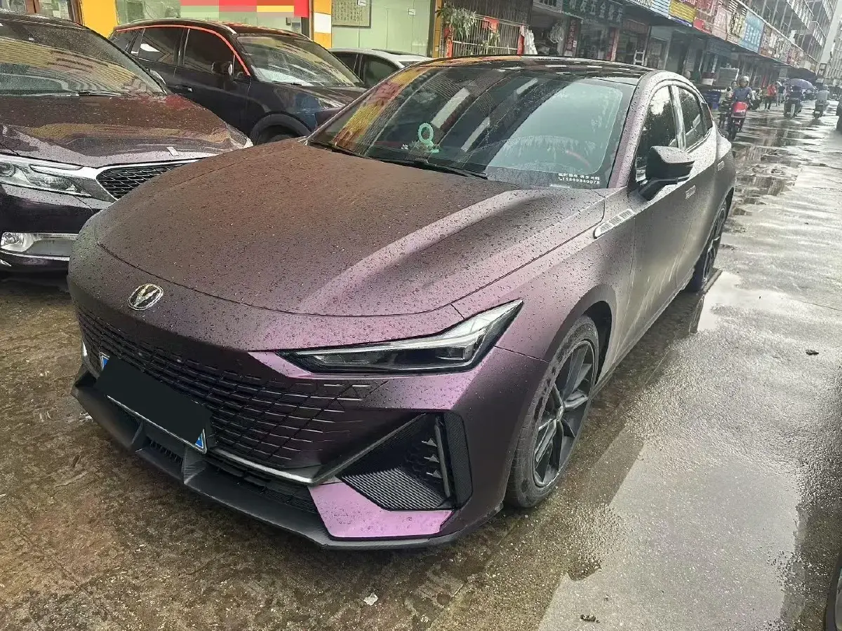 2023 ChangAn UNI-V 1.5T 188HP L4 7DCT