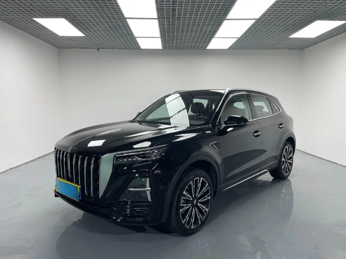 2025 HongQi HS5 2.0T 252HP L4 8AT