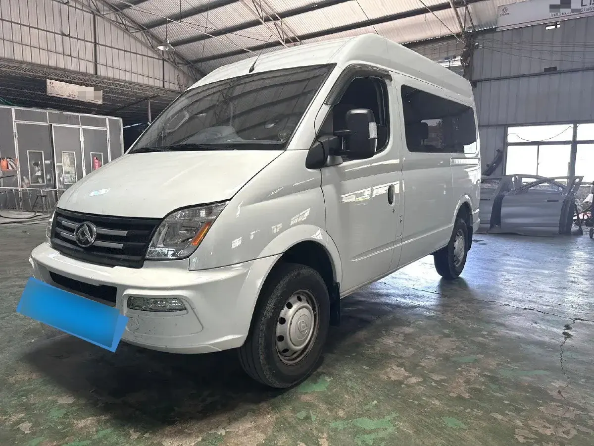 2021 MAXUS XinTu V80 2.0T 139HP L4 6AMT