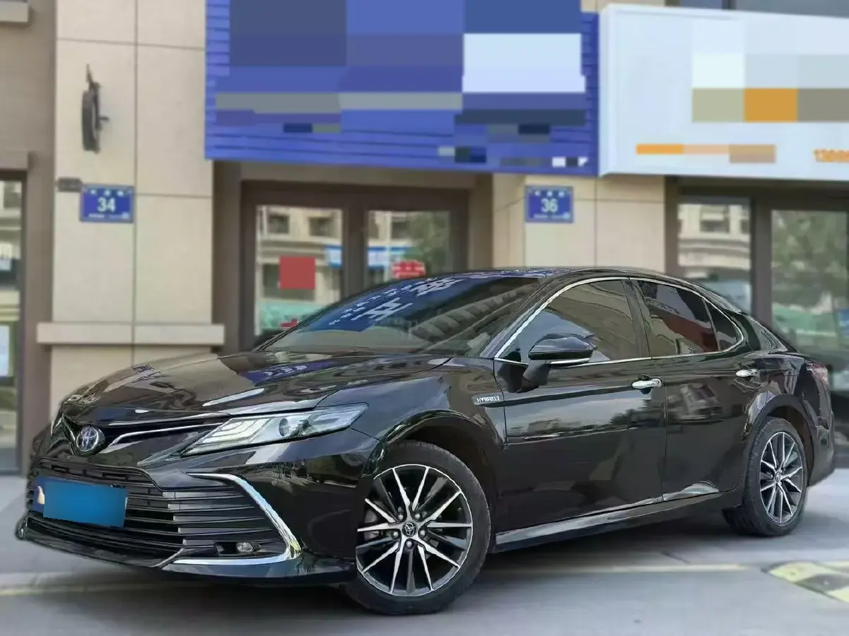 2023 Toyota Camry 2.5L 178HP L4 E-CVT Hybrid