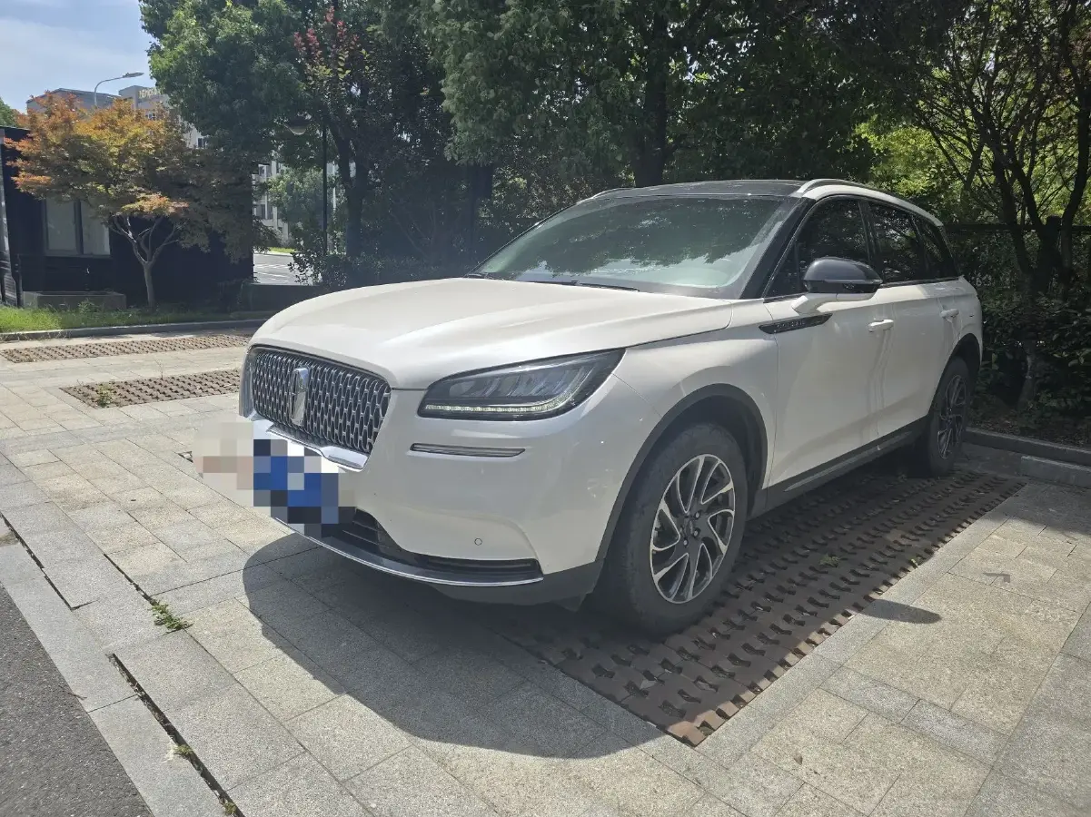 2022 Lincoln Corsair 2.0T 245HP L4 8AT