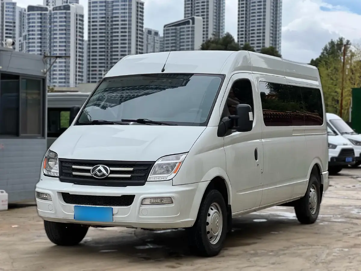 2021 MAXUS XinTu V80 2.0T 139HP L4 6AMT