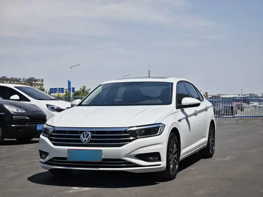 2020 Volkswagen Sagitar 1.4T 150HP L4 7DCT
