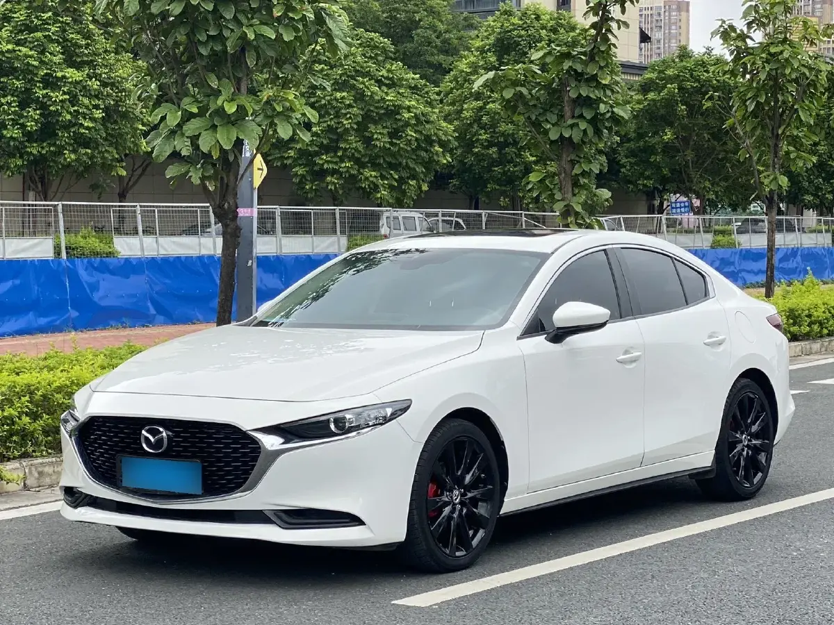 2020 Mazda 3 Axela 2.0L 158HP L4 6AT
