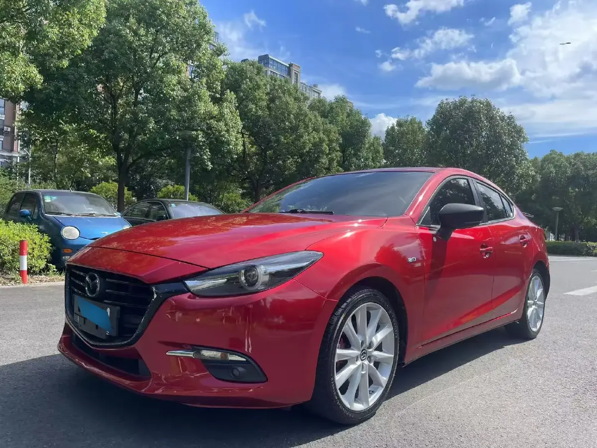 2017 Mazda 3 Axela 1.5L 117HP L4 6AT