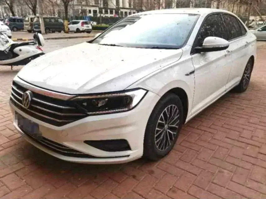 2021 Volkswagen Sagitar 1.2T 116HP L4 7DCT