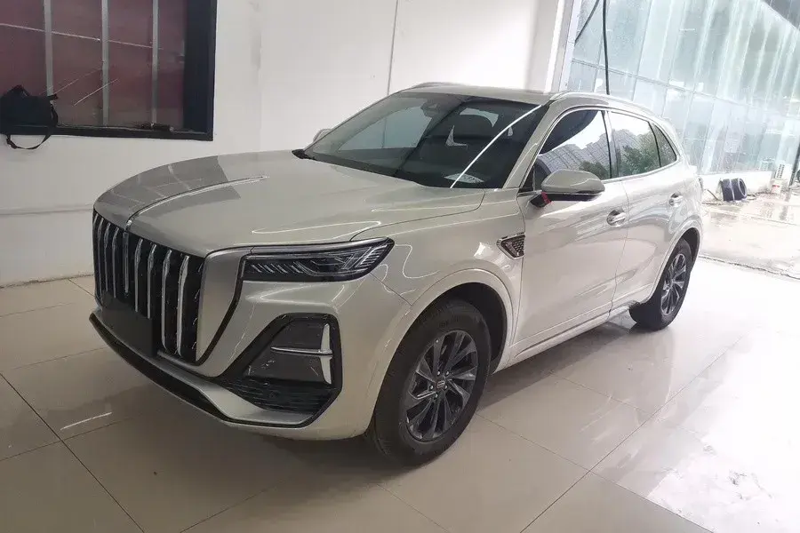 2023 HongQi HS5 2.0T 252HP L4 8AT
