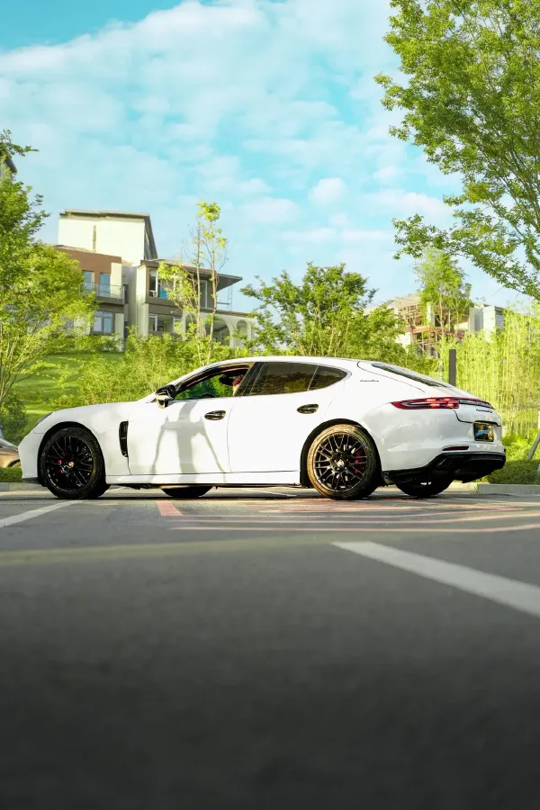 2010 Porsche Panamera 4.8L 400HP V8 7DCT,autocango,china used car exporter,china ev exporter,chinese used car exporter,chinese used ev exporter