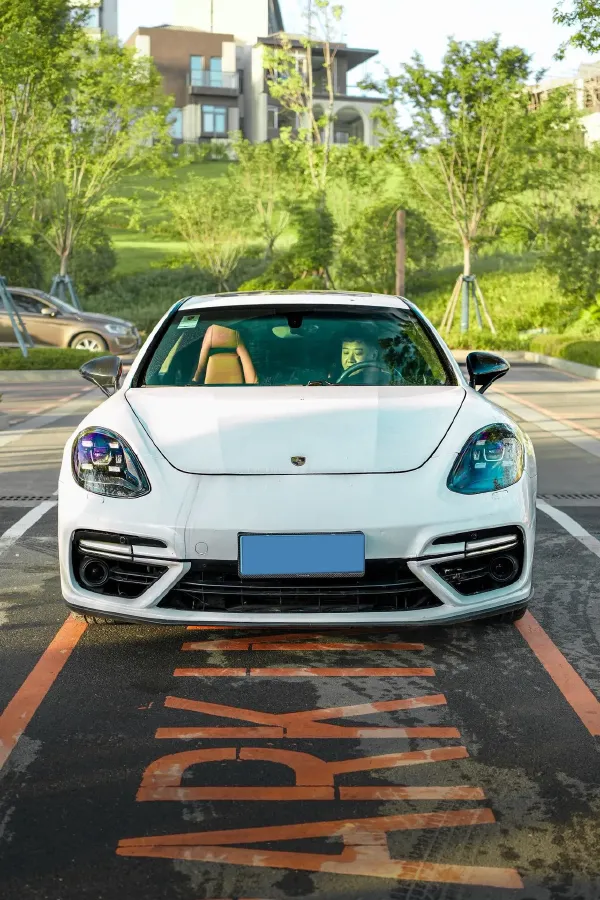 2010 Porsche Panamera 4.8L 400HP V8 7DCT,autocango,china used car exporter,china ev exporter,chinese used car exporter,chinese used ev exporter