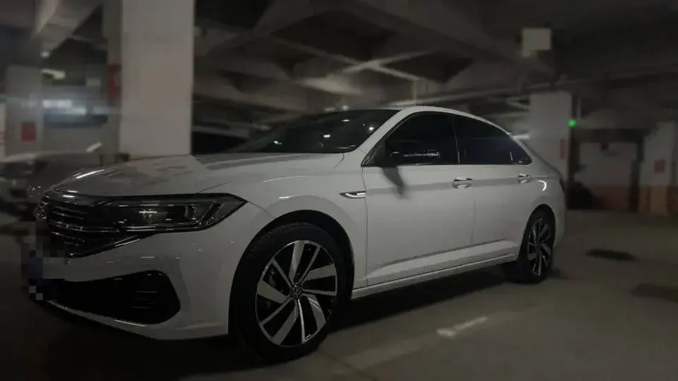 2023 Volkswagen Sagitar 1.4T 150HP L4 7DCT