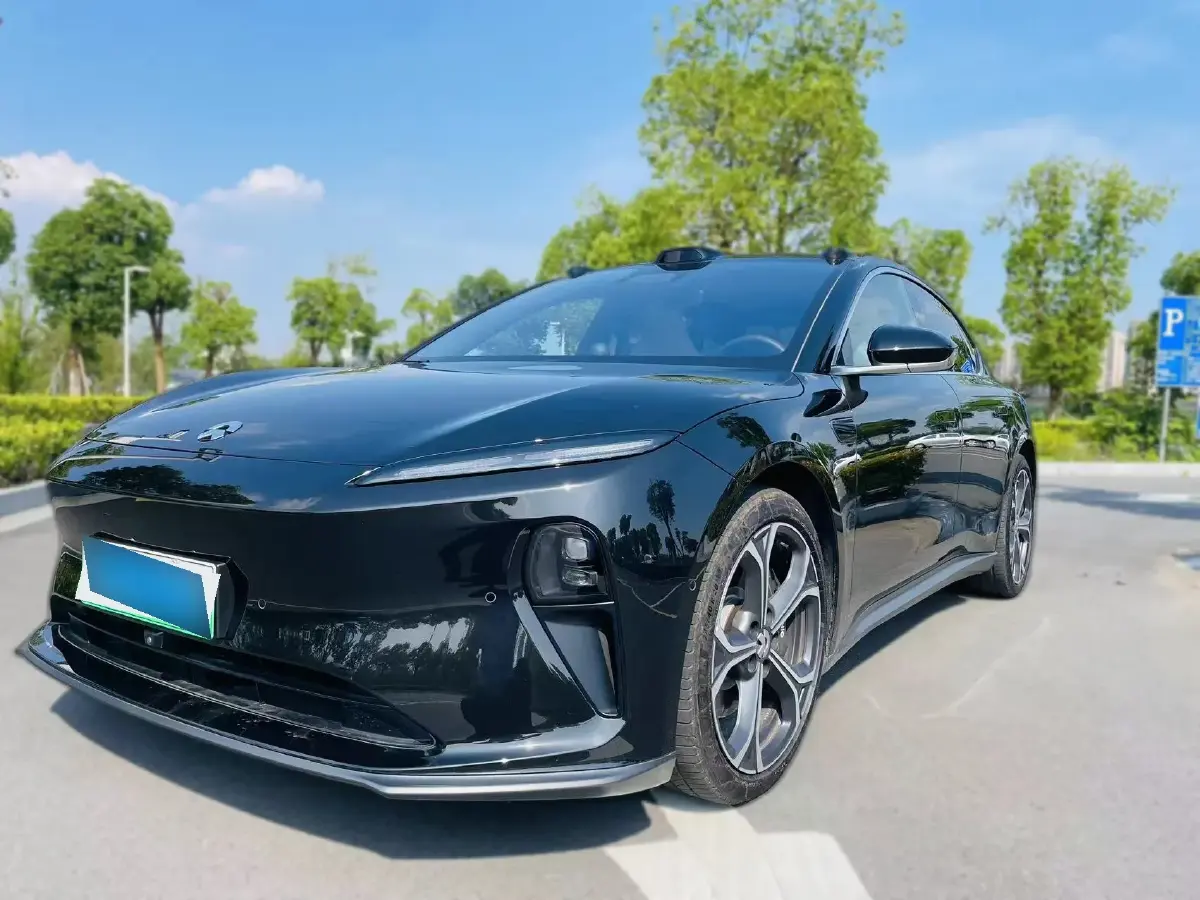 2024 NIO ET5 BEV 75KWH