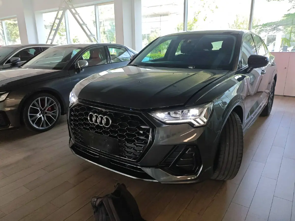 2022 Audi Q3 Sportback 2.0T 186HP L4 7DCT