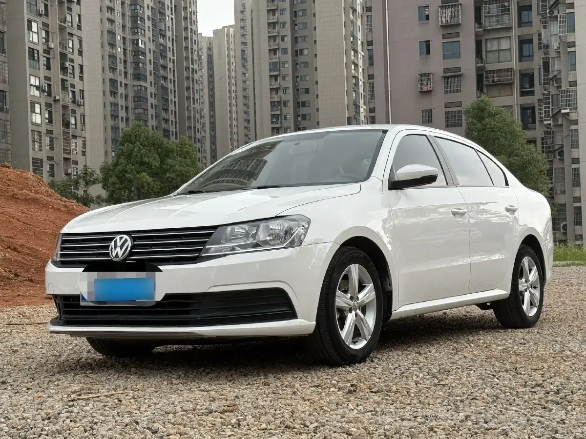 2017 Volkswagen Lavida 1.6L 110HP L4 6AT