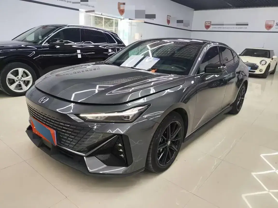 2022 ChangAn UNI-V 1.5T 188HP L4 7DCT