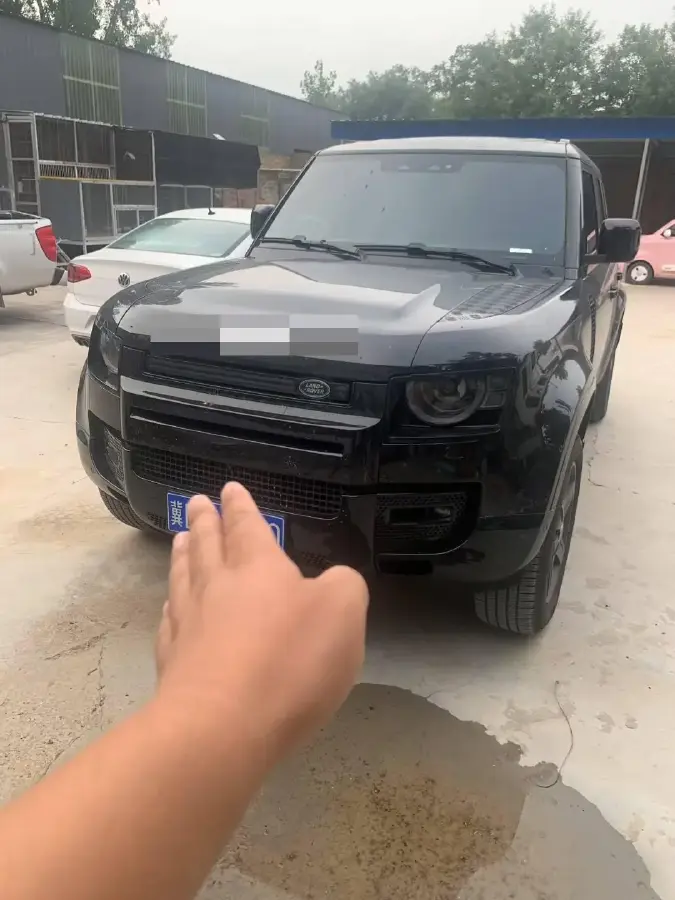 2024 Land Rover Defender 3.0T 400HP L6 8AT