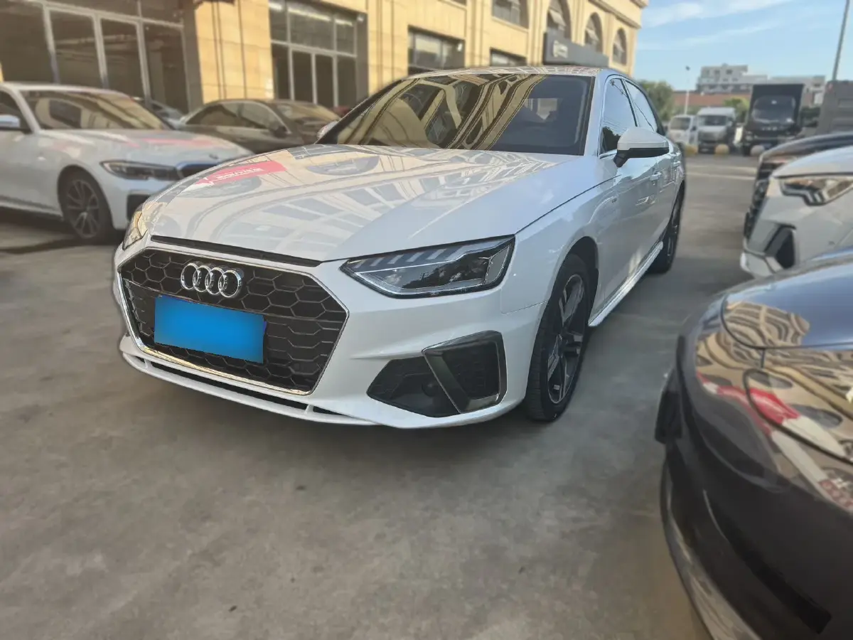2020 Audi A4L 2.0T 150HP L4 7DCT