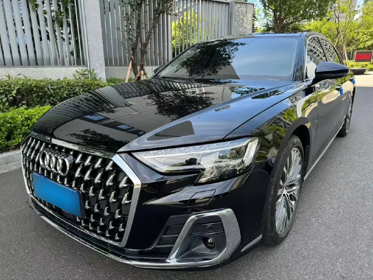 2023 Audi A8 3.0T 286HP V6 8AT