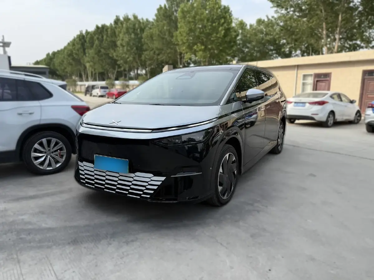 2024 Xpeng X9 BEV 101.5KWH