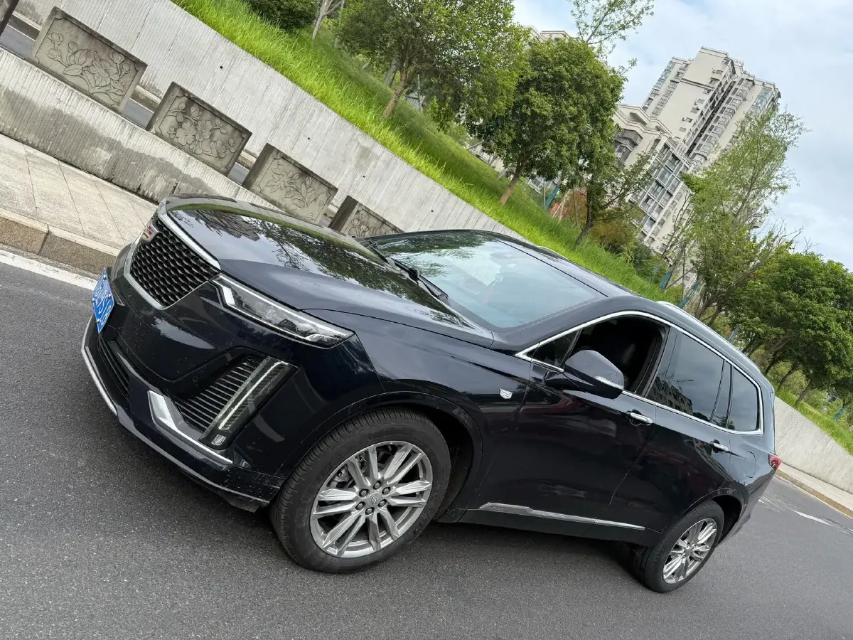 2022 Cadillac XT6 2.0T 237HP L4 9AT,autocango,china used car exporter,china ev exporter,chinese used car exporter,chinese used ev exporter