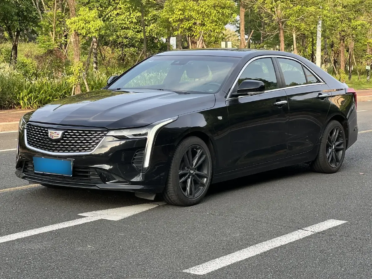 2022 Cadillac CT4 2.0T 237HP L4 8AT