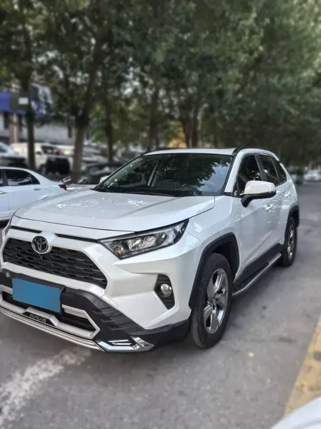 2021 Toyota RAV4 2.0L 171HP L4 CVT
