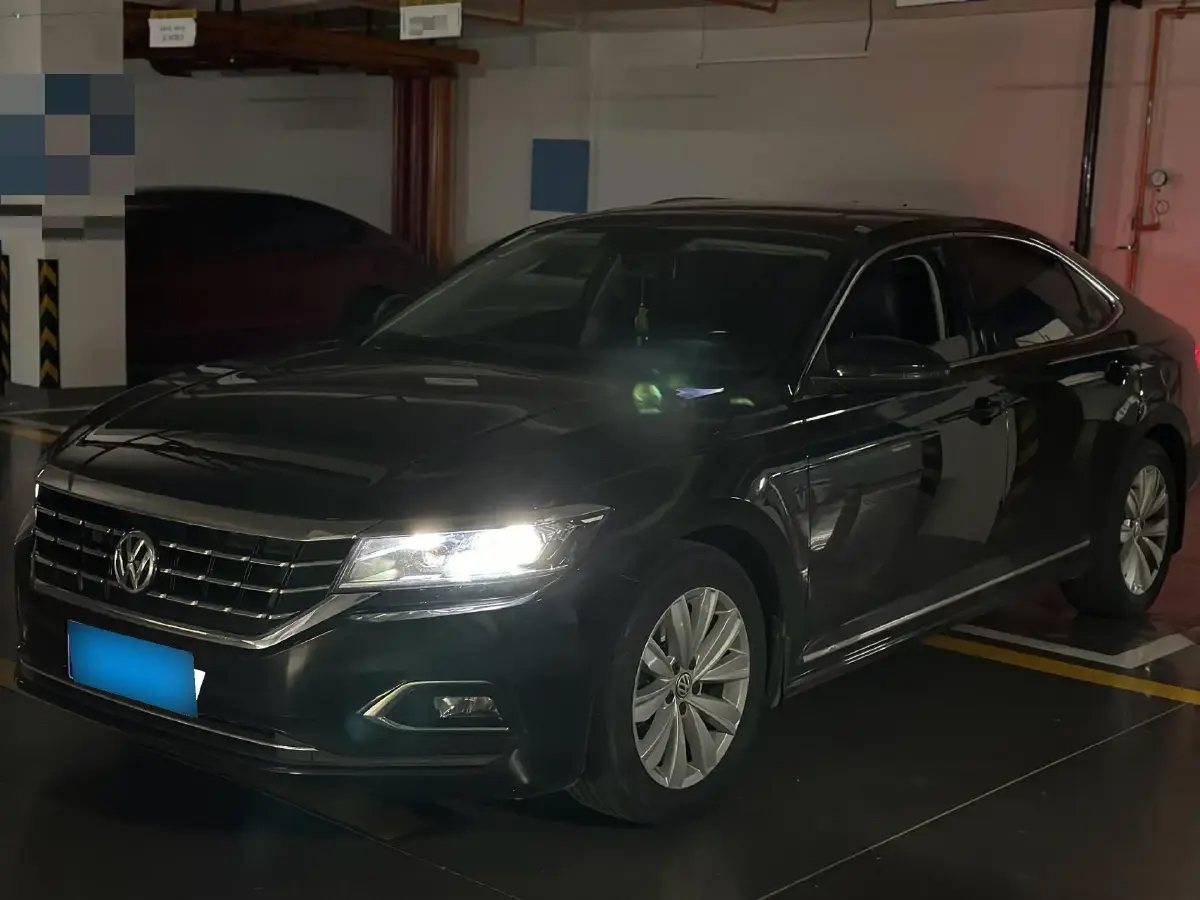 2019 Volkswagen Passat 2.0T 186HP L4 7DCT
