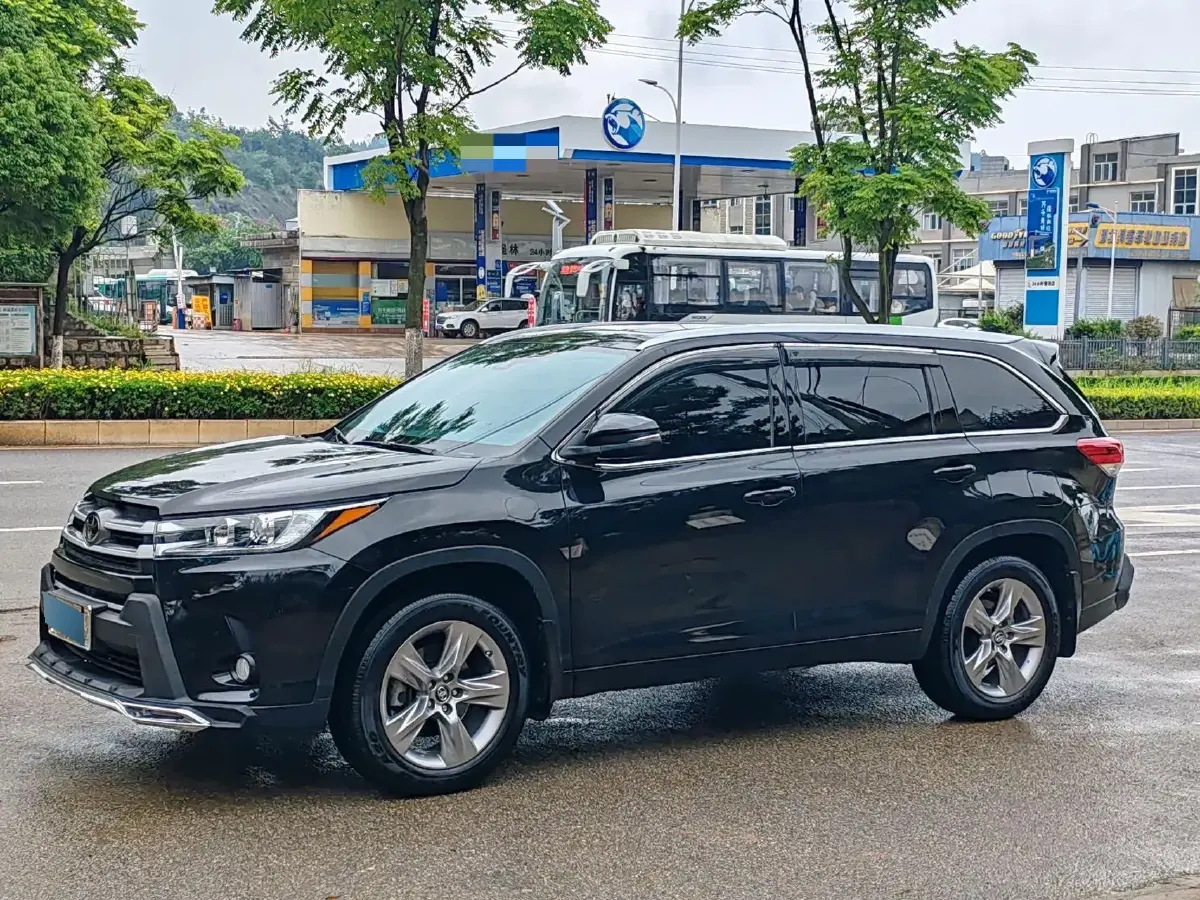 2021 Toyota Highlander 2.0T 220HP L4 6AT