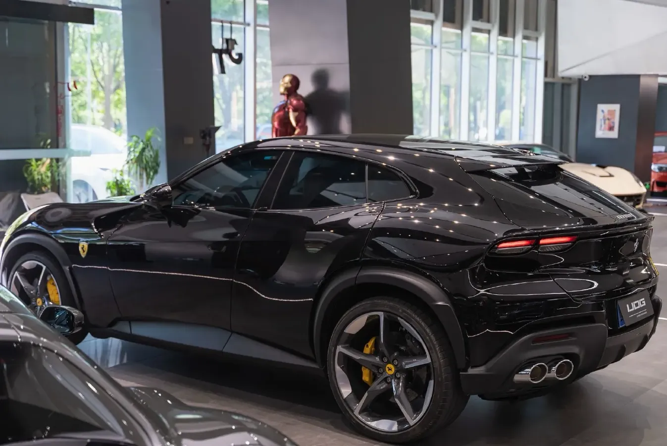 2023 Ferrari Purosangue 6.5L 725HP V12 8DCT,autocango,china used car exporter,china ev exporter,chinese used car exporter,chinese used ev exporter