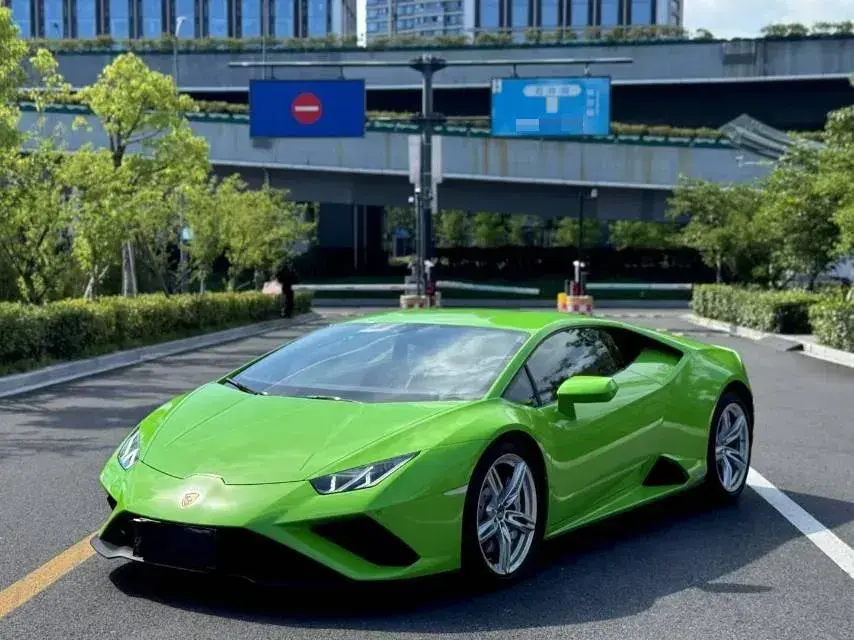 2020 Lamborghini Huracán 5.2L 611HP V10 7DCT