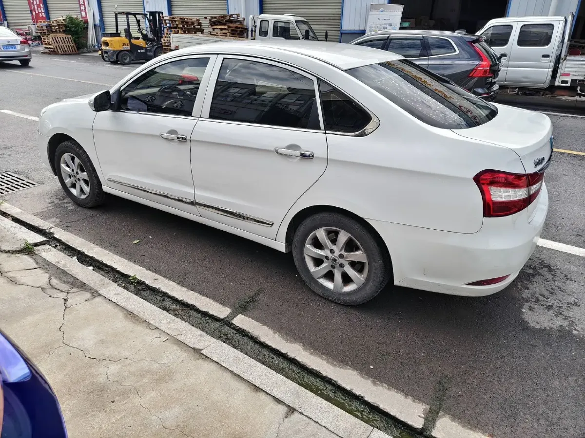 2017 DongFeng Aeolus AX4 1.4T 140HP L4 6DCT,autocango,china used car exporter,china ev exporter,chinese used car exporter,chinese used ev exporter